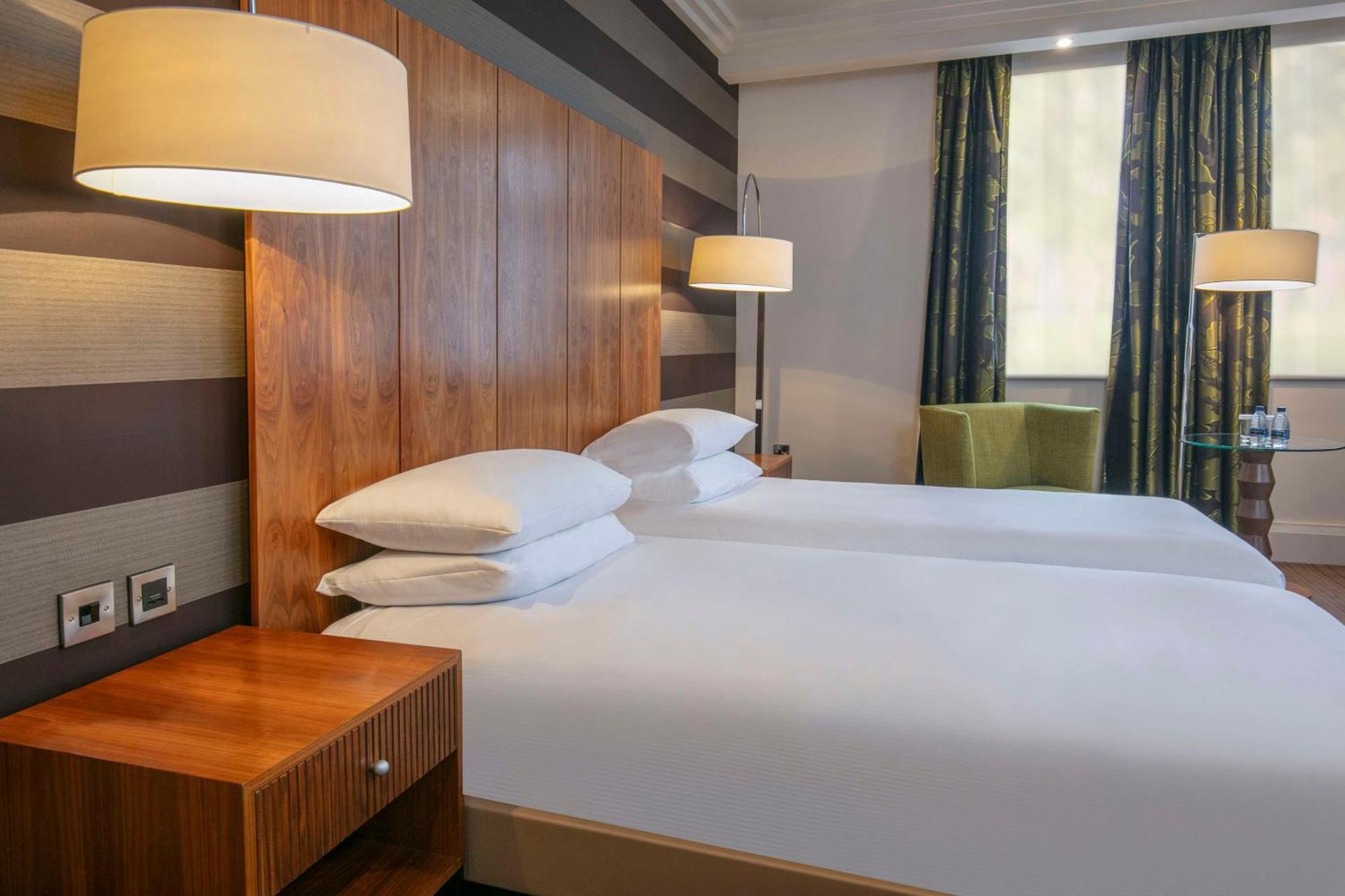 Doubletree By Hilton Stratford-Upon-Avon, United Kingdom Otel Dış mekan fotoğraf