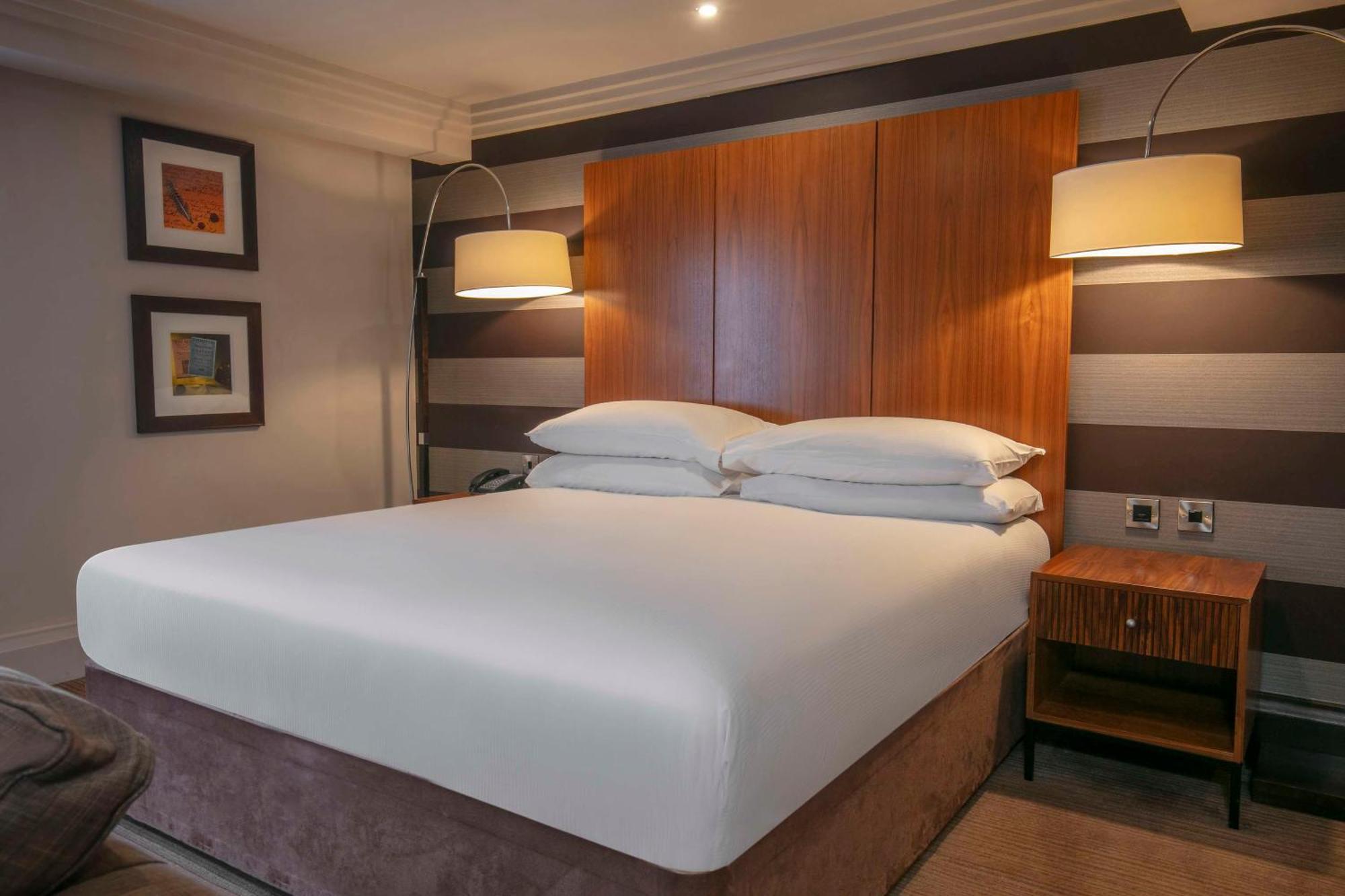 Doubletree By Hilton Stratford-Upon-Avon, United Kingdom Otel Dış mekan fotoğraf